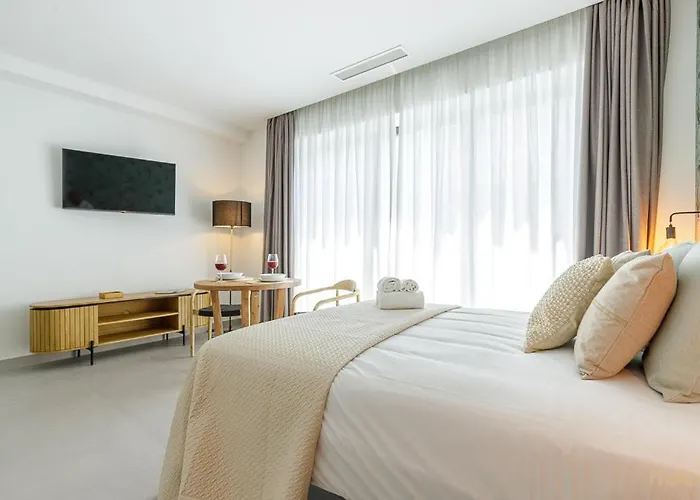 Cervantes Suites